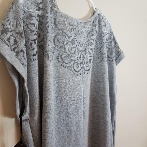 Ava & Viv Gray Top 3X - Picture 6 of 8